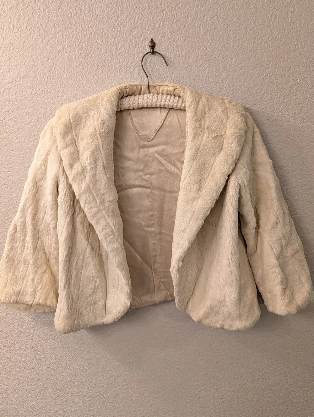Gorgeous Vintage Rabbit Fur Cropped Jacket Cream Off White Size XSmall/Small